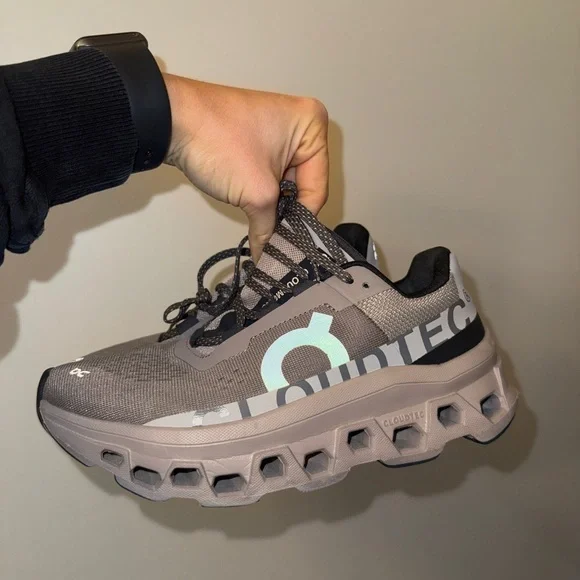 On Running Cloud monster 2 - Picture 3 of 6